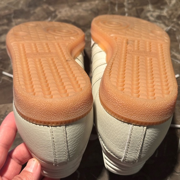 Adidas Samba Sneakers in Light Tan and Beige - Picture 11 of 17